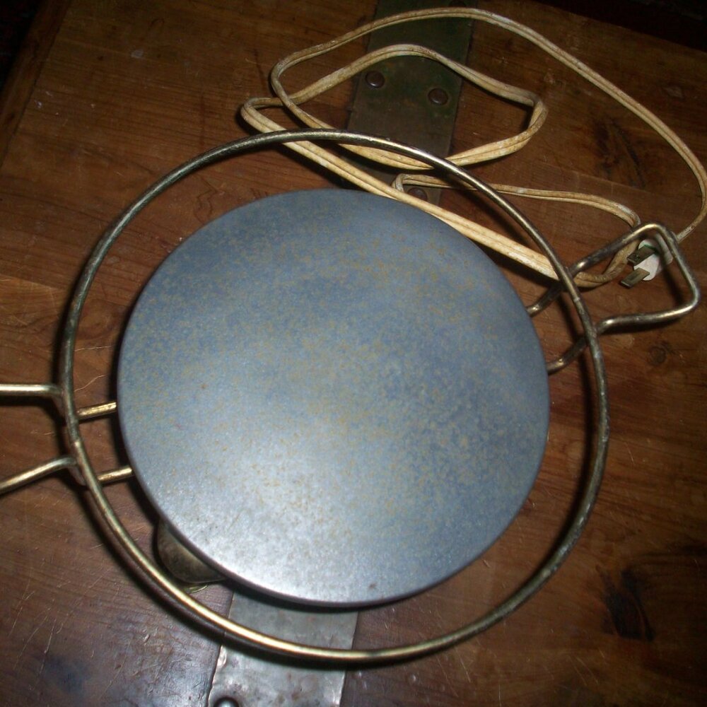 VINTAGE ELECTRIC FOOD Warmer Trivet Buffet WARM-O-TRAY ATLANTIC PRECISION, WORKS